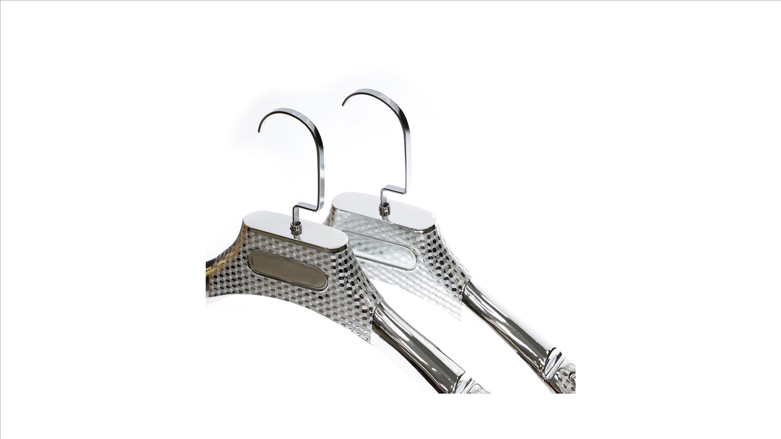 KLEIDERBÜGEL - CLOTHES HANGERS